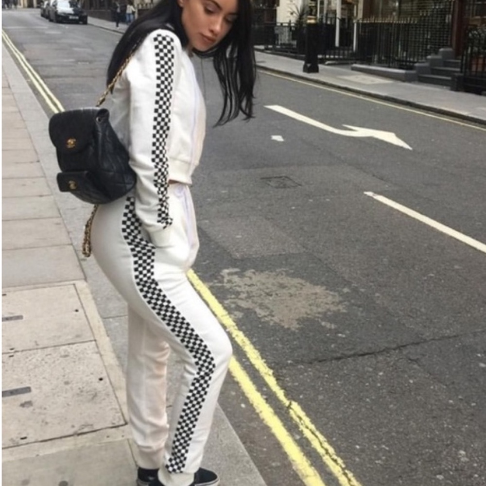 Danielle Guizo White set size small